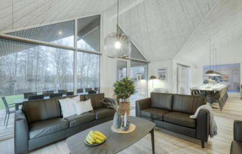 Jesendorf Maison | Lovely Home In Jesendorf With Sauna
