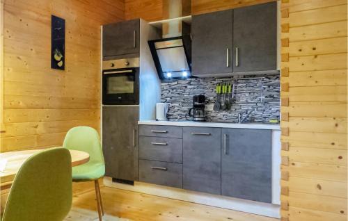 Merzalben Maison | Lovely Home In Merzalben With Wifi