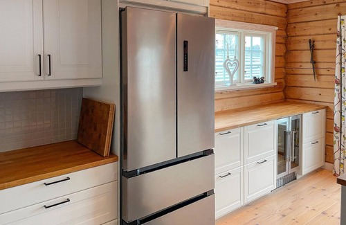 Dalarna Maison | Belle maison à Mora avec sauna