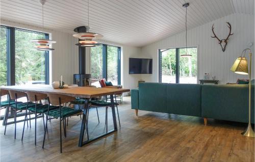 Bedegaard Maison | Lovely Home In Nexø With Kitchen