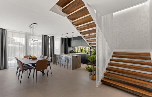 Kukci Maison | Lovely Home In Porec With Sauna