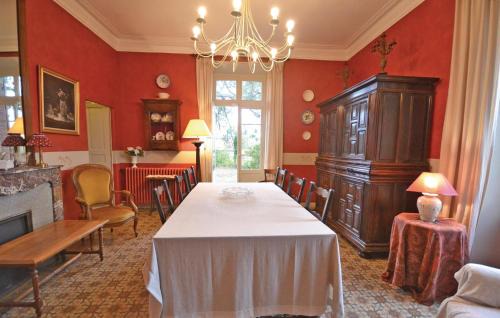 Puymeras Maison | Lovely Home In Puymeras With Kitchen