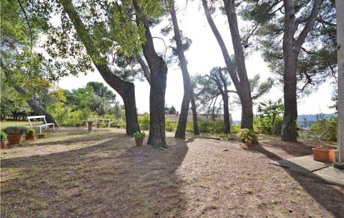 Puymeras Maison | Lovely Home In Puymeras With Kitchen