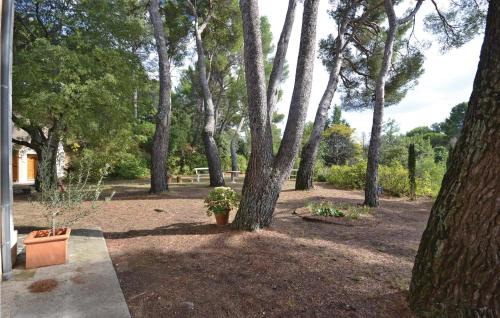 Puymeras Maison | Lovely Home In Puymeras With Kitchen