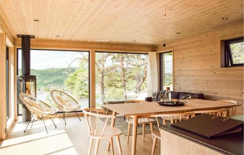 Risor Maison | Lovely Home In Risør With Kitchen