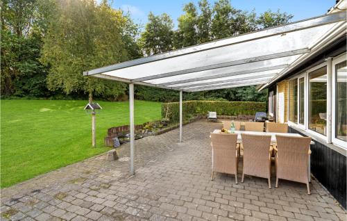 Floutrup Maison | Lovely Home In Roslev With Wifi