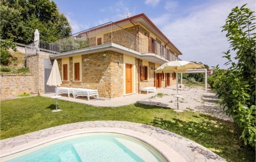 Rutino Maison | Lovely Home In Rutino With Kitchen