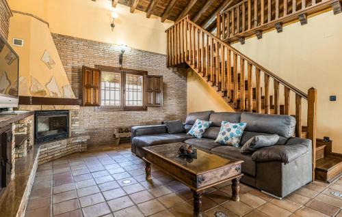 Salar Maison | Lovely Home In Salar With Kitchen