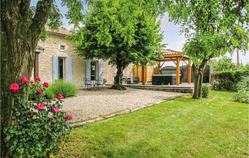 Saint-Aubin-de-Cadelech Maison | Lovely Home In St Aubin De Cadelech