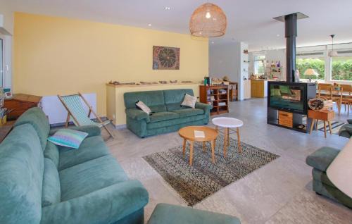 Thonon-les-Bains Maison | Lovely Home In Thonon Les Bains With Sauna