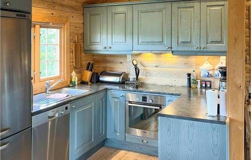 Rollag Maison | Lovely Home In Veggli With Kitchen