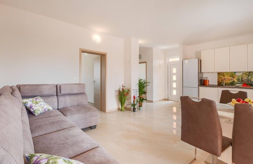 Barbariga Maison | Belle maison à Vodnjan avec WiFi