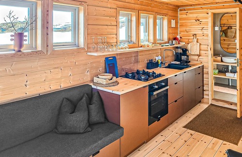 Haugastol Maison | Lovely home in Vøringsfoss with sauna