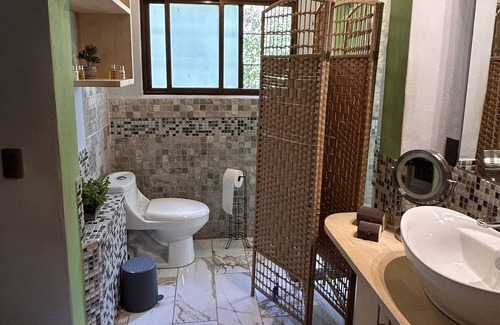 Curubande Maison | Lovely home plenty of space, great for celebrations, parties, pet friendly.