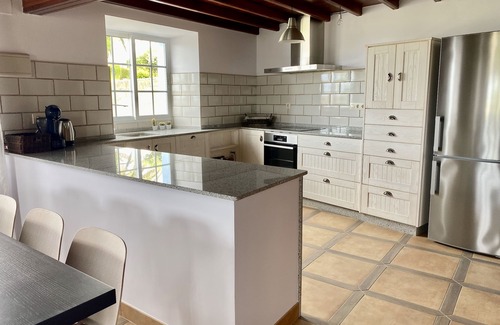 Ortigueira Maison | Lovely home with ocean views just a 5 minute walk to stunning beaches!