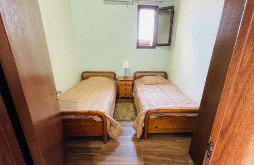 Dherynia Appartement | Lovely house not far from the beach, near Protaras
