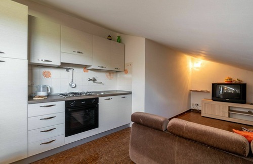 Castagnole delle Lanze Appartement | Agréable appartement pour 4 personnes avec piscine, WIFI, climatisation, TV et patio