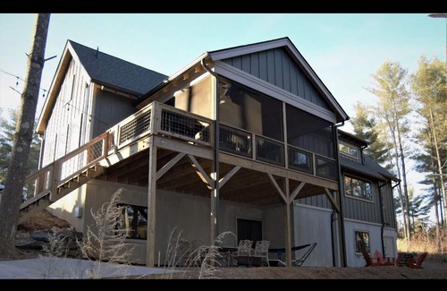 Nebo Maison | Lovely lakefront home with dock. Summertime stunner. Winter wonderland nearby.
