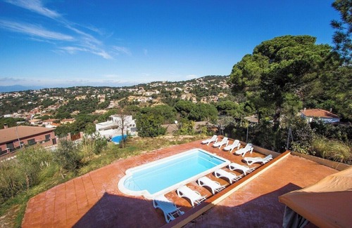 Lloret Blau Villa | Journées paresseuses à Lloret de Mar avec piscine privée !