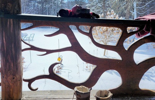 Bradford Cabine | Lovely Log Cabin Retreat: Cozy Fireplace, Beautiful Gardens & Nature