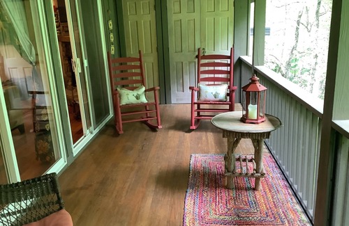 Sapphire Villa | 20% off Nov/Dec - Lovely Mountain Villa-Close to Amenities-Walk to Fairfield Lk