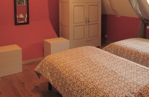 Golinhac Cottage | Lovely old character cottage overlooking the river Lot