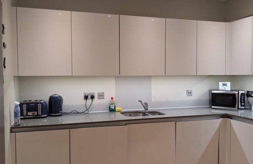 Brentwood Appartement | Lovely One Bed Flat & Parking Heart of Brentwood, Close to Station & High Street