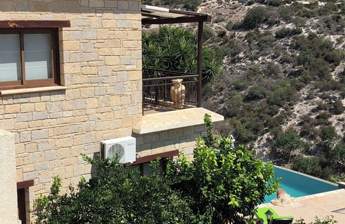 Pegeia Villa | Lovely Peyia Villa. Wifi, Private Pool, full TV package. Village / beach nearby