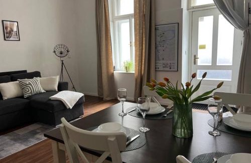 Bubenec Appartement | Lovely Prague Havanska - with Free Parking