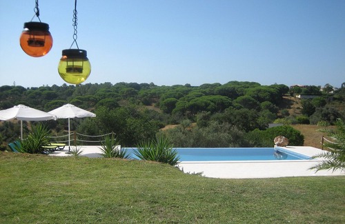 Porches Villa | Superbe villa proche de belles plages. Piscine à débordement!