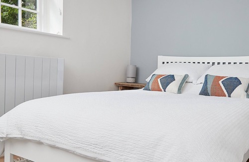 Kemerton Cottage | Lovely, quiet and stylish cottage in Kemerton!