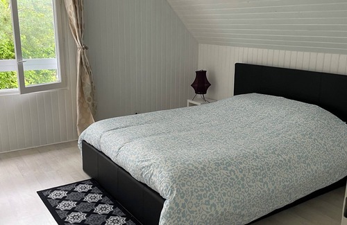 Plaisir Maison | Lovely renovated house for the Olympics or weekend getaways with the family