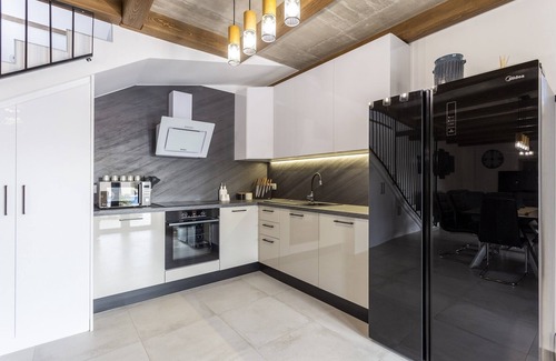 Zminj Maison | Lovely restored house with heated pool