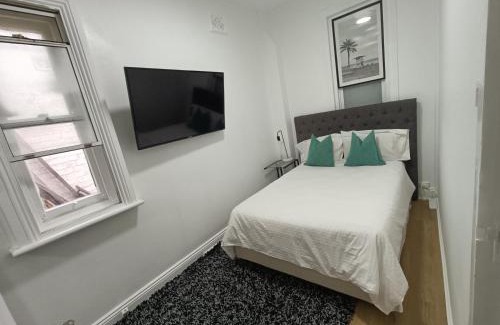 Sydenham Maison | Lovely Room 1Min Walk to Station with 55Inch TV