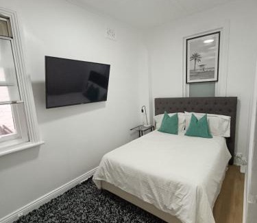 Sydenham Maison | Lovely Room 1Min Walk to Station with 55Inch TV