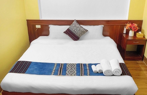 Sa Pa Hôtel | Lovely room included breakfast at Cherry SP Hotel-Restaurant and Tour Operation!