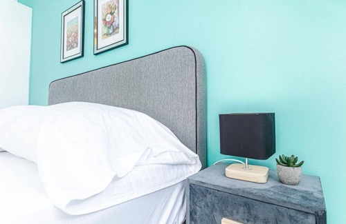Favoriten Hôtel | Lovely Room Next to Hauptbahnhof -Air conditioned