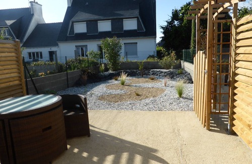 Guilvinec Appartement | Lovely self-contained studio with terrace and private garden 10 minutes from the fishing port