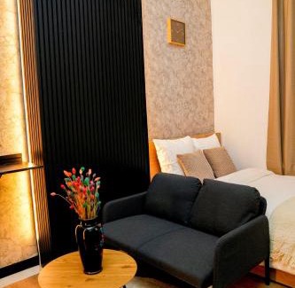 Ghent City Centre Appartement | Lovely Shared 5BR Apt with View at Vibrant Ghent, Breezy Balcony
