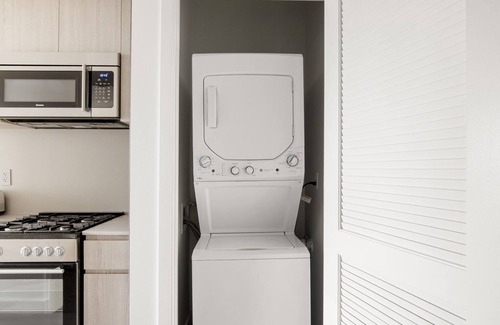 South Loop Appartement | Lovely South Loop 1BR w/ Pool, Gym & Spa, nr Grant Park, by Blueground