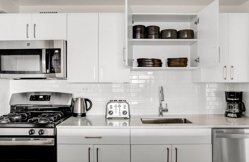West End Appartement | Lovely Spacious Beacon Hill 1BR w/Views, Gym by Blueground