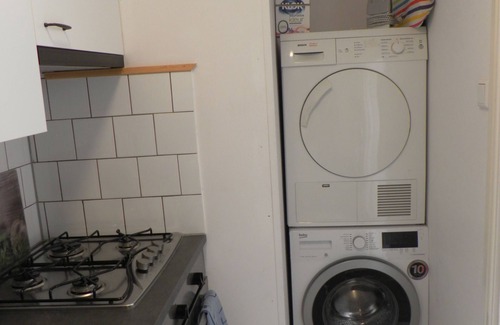 Transvaalbuurt Appartement | Bel appartement spacieux rénové dans une villa du 19ème siècle, avec vue sur le canal