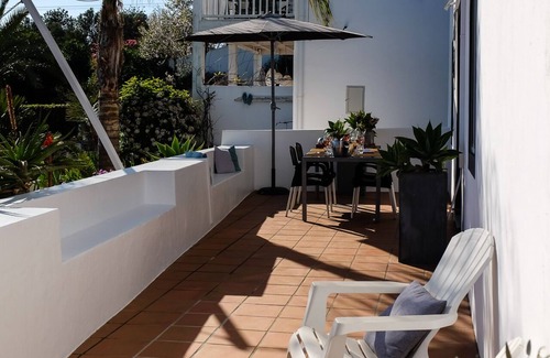 Santo Estevao Cottage | Lovely stay with private terrace and view to the sea.