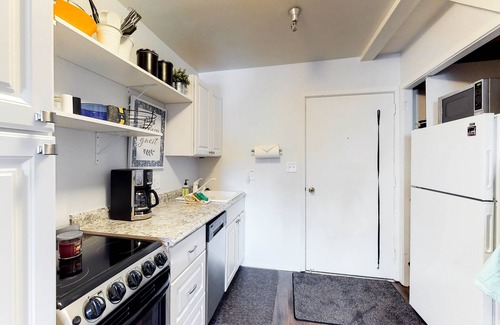 Elkhorn Village Appartement | Charmant studio avec piscine commune, bain à remous, tennis - accès facile par ascenseur
