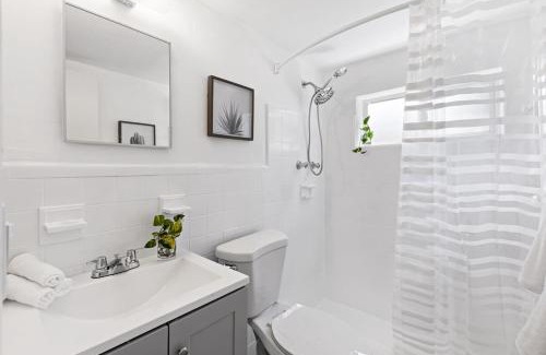 Lake Ridge Appartement | Lovely Studio with Great Location + Free Parking