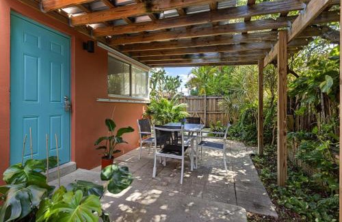 Lake Ridge Appartement | Lovely Studio with Great Location + Free Parking