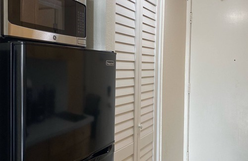 Diamond Head - Kapahulu - St. Louis Copropriété | Lovely Studio with Million Dollar View of Waikiki and close to everything!