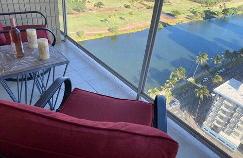 Diamond Head - Kapahulu - St. Louis Copropriété | Lovely Studio with Million Dollar View of Waikiki and close to everything!