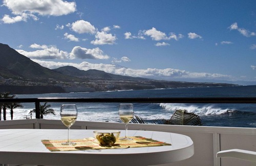 Punta del Hidalgo Appartement | Studio avec piscine, terrasse et vue sur la mer