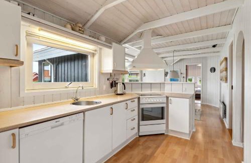 Kelstrup Maison | Lovely Summer House With Sea View